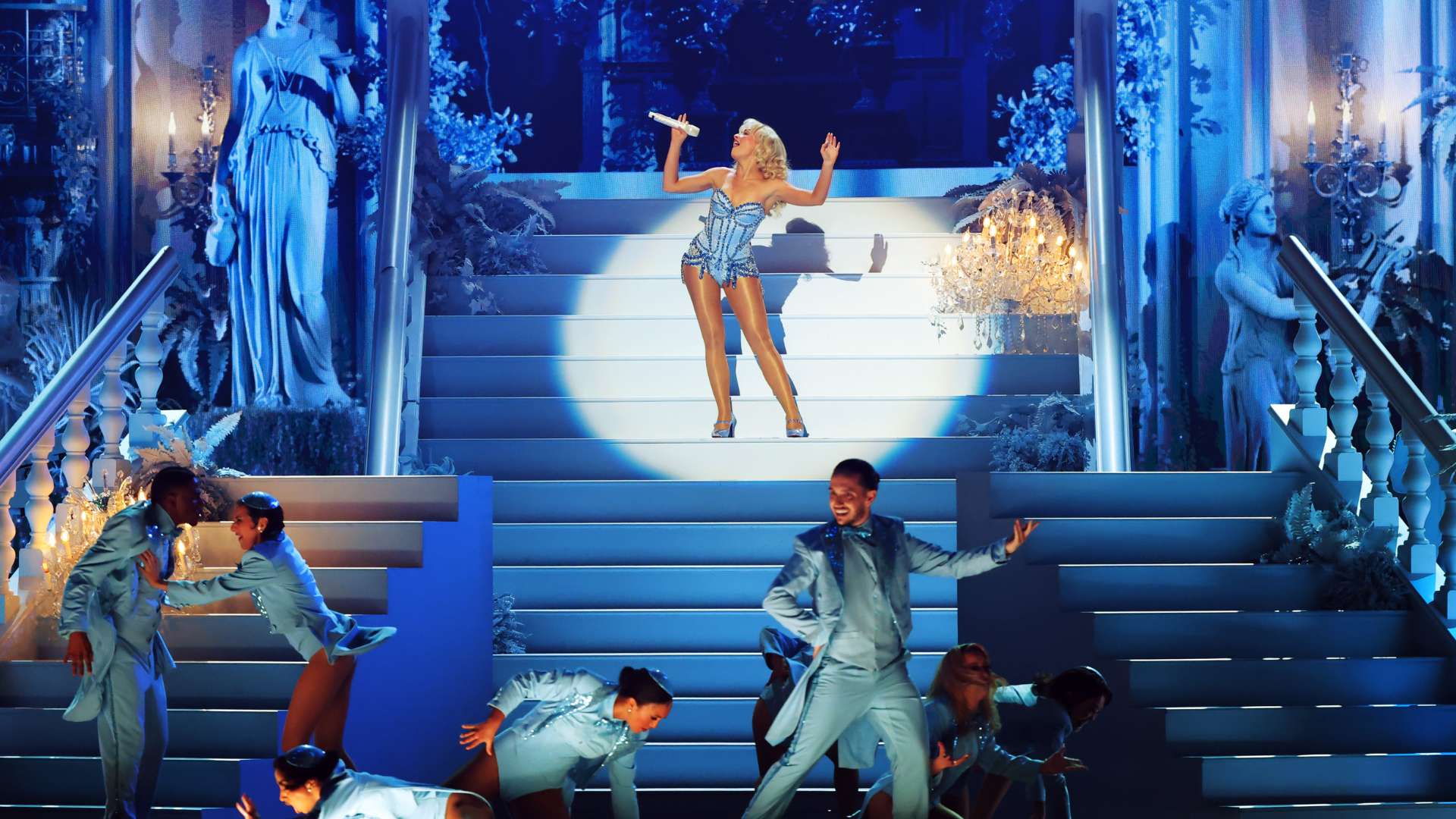 就能展现出 就能展现出